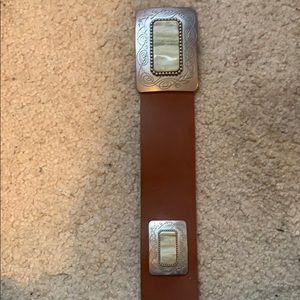 NWT brown Express waistbelt with silver details!